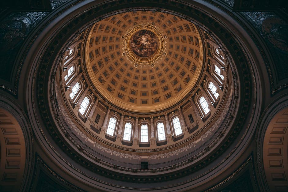Exquisite view of the Wisconsin State Capitol dome showcasing baroque architecture in Madison.