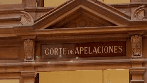 Corte de Apelaciones de Santiago desestima acción de protección contra la Inspección del Trabajo por calificación jurídica de relaciones laborales en el marco de negociación colectiva.