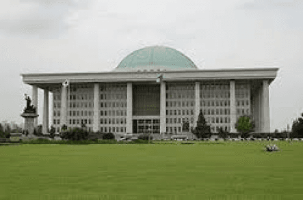 Corte Constitucional de Corea del Sur declaró la inconstitucionalidad de norma que obligaba a los usuarios de Internet a revelar sus reales nombres.