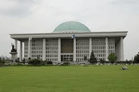 Corte Constitucional de Corea del Sur declaró la inconstitucionalidad de norma que obligaba a los usuarios de Internet a revelar sus reales nombres.