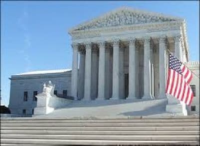 Corte Suprema de Estados Unidos escuchará alegatos en causas referidas a matrimonio entre personas del mismo sexo.