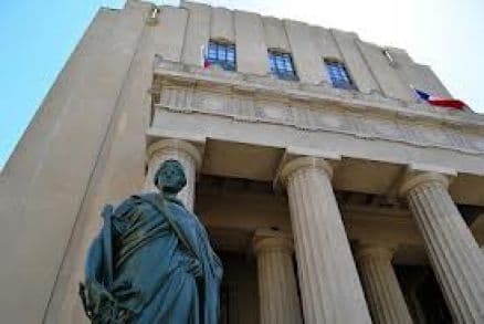 Corte de Valparaíso rechazó reclamo de ilegalidad en contra de decisión del CPLT que ordenó a ex funcionaria del CNCA entregar sus correos electrónicos institucionales.