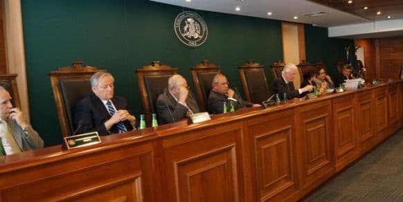 TC rechazó inaplicabilidad que impugnaba normas del Código Tributario sobre cobro de intereses penales a contribuyentes.
