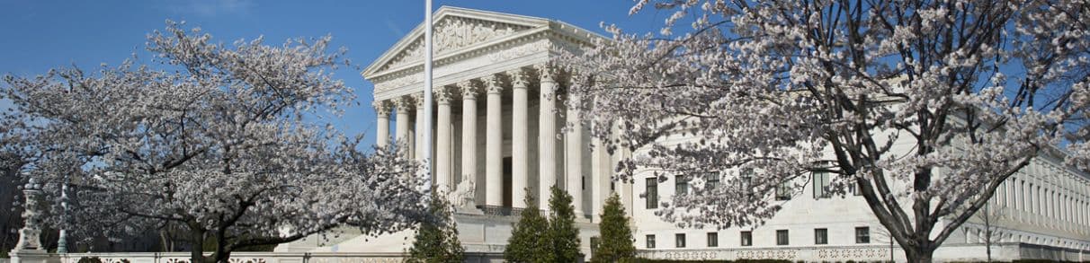 CS de Estados Unidos dicta sentencia y declara constitucionalidad de matrimonio entre personas del mismo sexo.