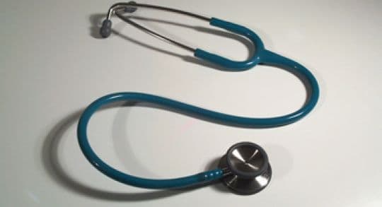 CPLT acoge parcialmente amparo de acceso a la información pública respecto de prestaciones de salud.