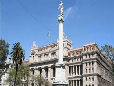 CS de Argentina declara inconstitucionalidad de norma que concede apelación en favor del Fisco según cuantía en disputa.