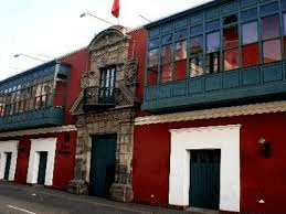 Acerca del derecho a la intimidad genética en la jurisprudencia del TC peruano.