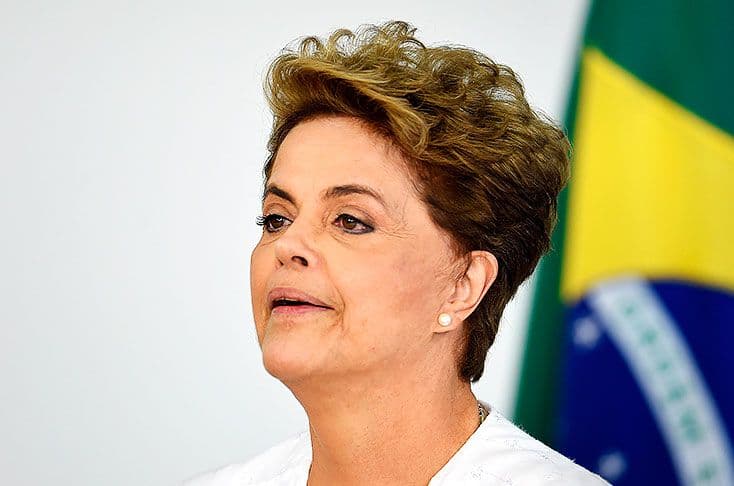 Senado brasileño votará inicio de juicio político contra Presidenta Rousseff.
