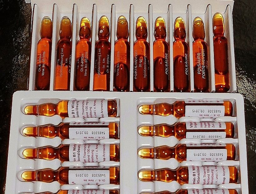 FNE acusó a laboratorios de colusión por afectar licitaciones de principal comprador de ampollas del país.