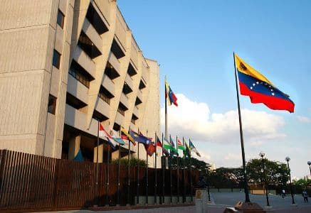 TS de Venezuela define límite de inmunidad de diputados y exhorta al Ejecutivo tomar acciones para resguardar orden constitucional.