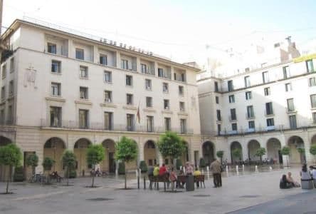 Caso español: Se condena a dos menores por el delito de trato degradante a una profesora.