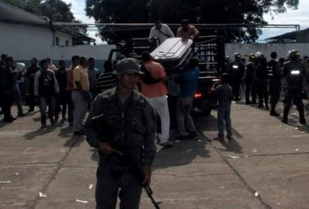CIDH condena las 37 muertes violentas ocurridas en centro de detención en Venezuela.
