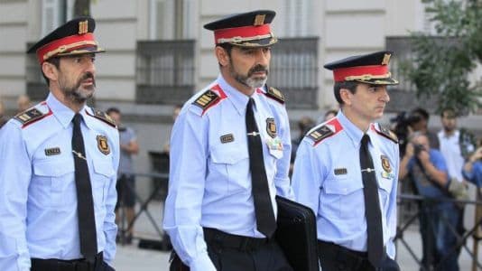 Guardia Civil española descubre un documento con los planes secretos de los separatistas para llegar a la independencia.