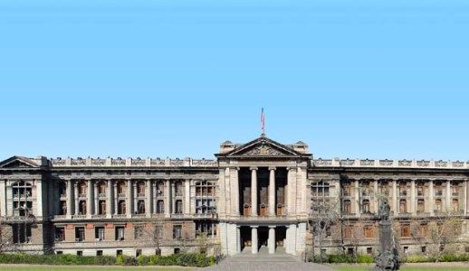 Corte de Santiago rechaza reclamación contra decisión que declaró desierta licitación de programa de apoyo al recién nacido.