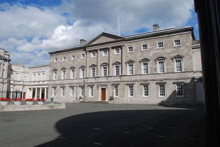 Comité del Parlamento Nacional de Irlanda votó a favor de derogar Octava Enmienda de la Constitución que reconoce derecho a la vida del no nacido.