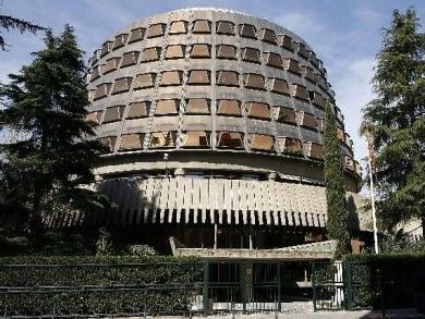 TC español declaró inconstitucional Ley Foral navarra que regula los clubes de consumidores de cannabis.