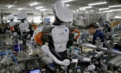 Acerca de la apuesta de Corea del Sur por la robotización para aumentar el empleo y la competitividad.