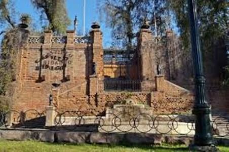 Corte de Santiago acoge reclamación contra fallo del Tribunal de Contratación Pública.