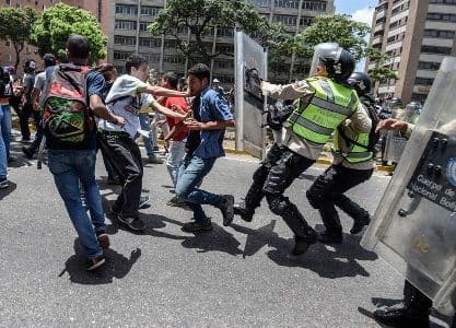 Corte Penal Internacional abre examen preliminar sobre crímenes presuntamente cometidos en la crisis de Venezuela.