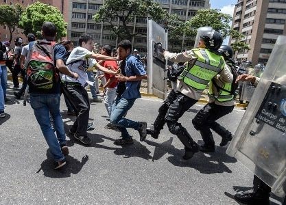 Corte Penal Internacional abre examen preliminar sobre crímenes presuntamente cometidos en la crisis de Venezuela.