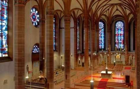 Publican «El TJUE no considera discriminatorio el requisito de pertenencia religiosa para un puesto de trabajo en una iglesia».