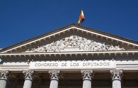 España: Congreso de los Diputados comienza la despenalización de la eutanasia.