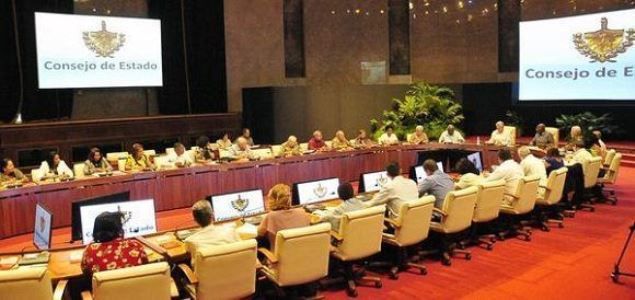Publican «Raúl Castro dirigirá reforma constitucional en Cuba».