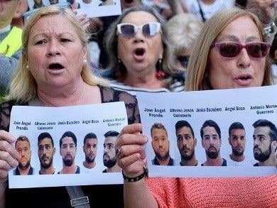 Tribunal español concede libertad provisional para los miembros de «La Manada».