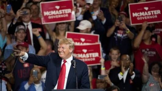 Corte Suprema de EE.UU. valida el veto migratorio de Trump aplicado a países de mayoría musulmana.