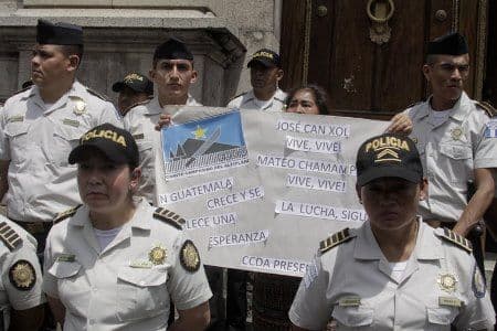 CIDH y OACNUDH condenan asesinatos de defensores indígenas y campesinos en Guatemala.