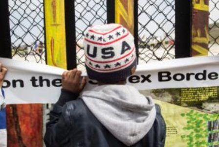 Amnistía afirma que las autoridades en Estados Unidos deben dejar de separar y encarcelar a familias.