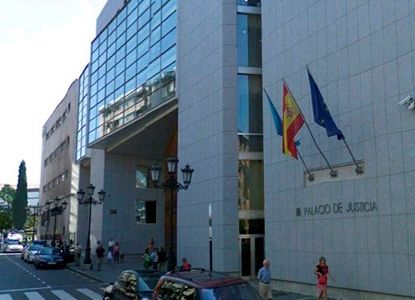 En España: pederasta que grabó en vestuarios de un club deportivo de Gijón condenado a 4 años de prisión.