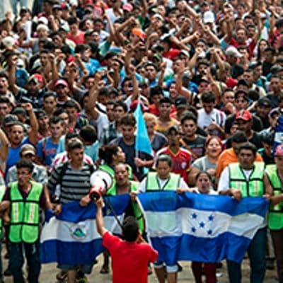 Datos frente a ficción: lo que usted necesita saber sobre la caravana que atraviesa México y se dirige a Estados Unidos.