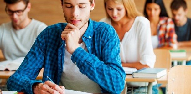 En Colombia: Examen habilitante para abogados sería inconstitucional, por vulnerar derecho a la igualdad.