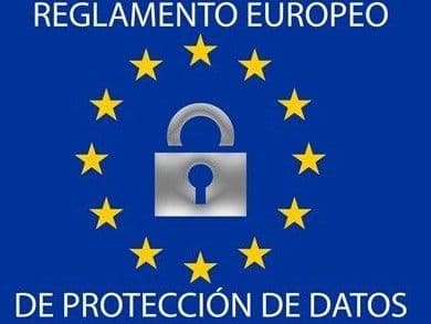 En España: La prescripción de los hechos salva a Facebook de una sanción de la AEPD en el caso 'Cambridge Analytica'.