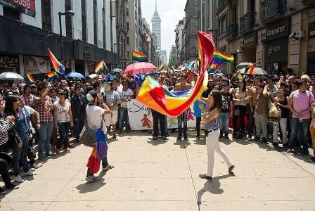 A propósito de una sentencia dictada por la CS de México que permitió a un transgénero cambiar de nombre y sexo.