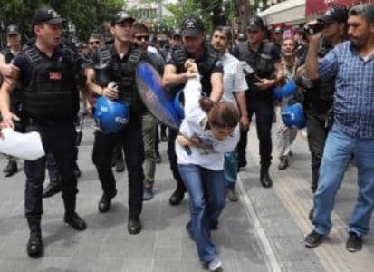 Amnistía afirma que decisión del TEDH sobre líder de oposición detenido deja al descubierto un sistema judicial quebrado en Turquía.