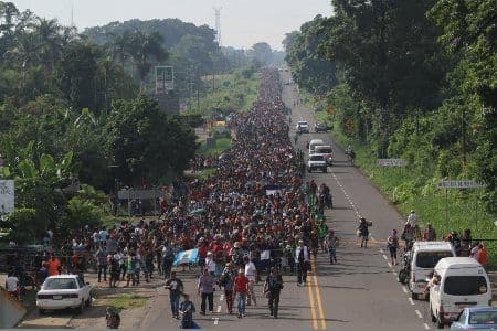 CIDH insta a garantizar derechos de personas que integran la caravana de migrantes y refugiados en Honduras y Guatemala.