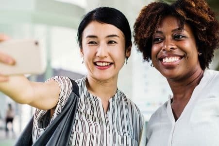 Australia y su plan nacional que protege los derechos de mujeres migrantes y refugiadas.