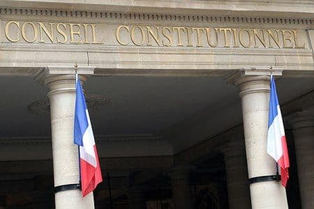 Constitucional de Francia falla contra un elemento central de las nuevas leyes sobre manifestaciones.
