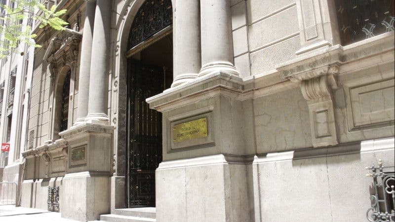 Senadores pretenden inconstitucionalidad de acuerdo aprobatorio de Tratado Integral y Progresista de Asociación Transpacífico por no haber concurrido quórum calificado.