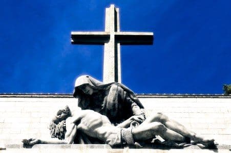 Fundación Francisco Franco presenta ante el TS de España una demanda de nulidad de exhumación.