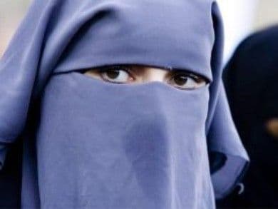 La ley del burka entra en vigor en Holanda sin garantías de aplicación.