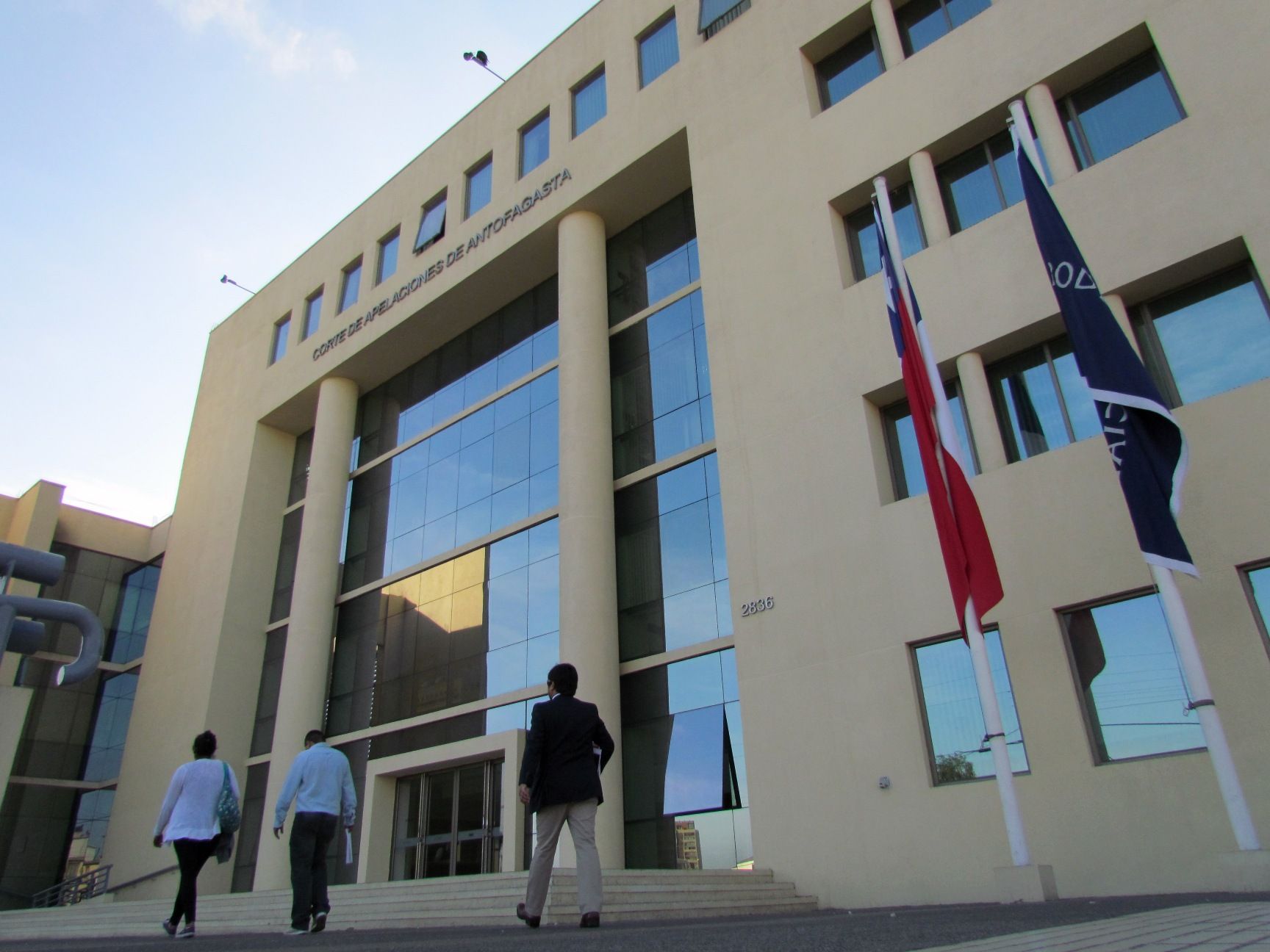 Corte de Antofagasta rechazó nulidad laboral y confirma sentencia que acogió parcialmente demanda de despido indirecto contra sociedad de transportes.