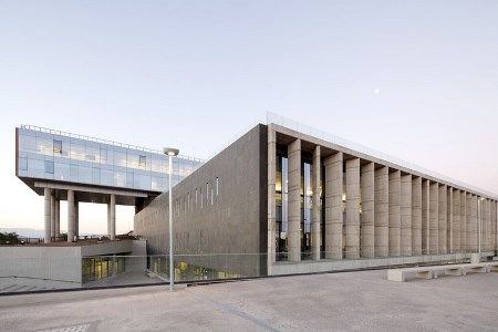 Juzgado de Letras del Trabajo de Santiago acoge tutela laboral de médico de hospital público.