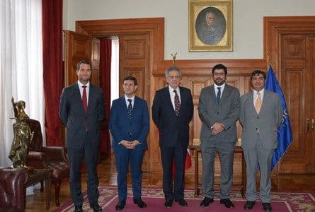 Abogado Cristián Delpiano juró como ministro titular del Segundo Tribunal Ambiental.
