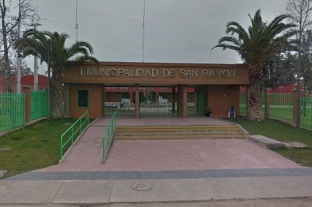 Juzgado de Letras del Trabajo de San Miguel rechazó tutela contra Municipalidad de San Ramón deducida por psicóloga que habría sido hostigada tras presentarse a trabajar con su hijo.