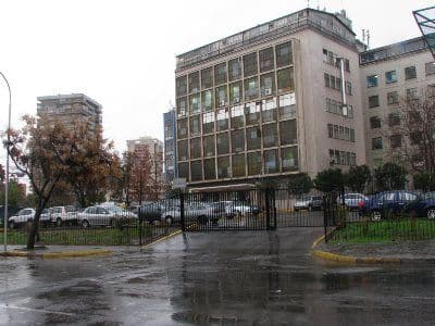 Corte de Apelaciones de Santiago confirma fallo que acogió tutela laboral de funcionaria de la asistencia pública.
