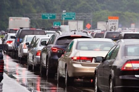 CS condena a autopista concesionada por accidente provocado por agua empozada en la vía