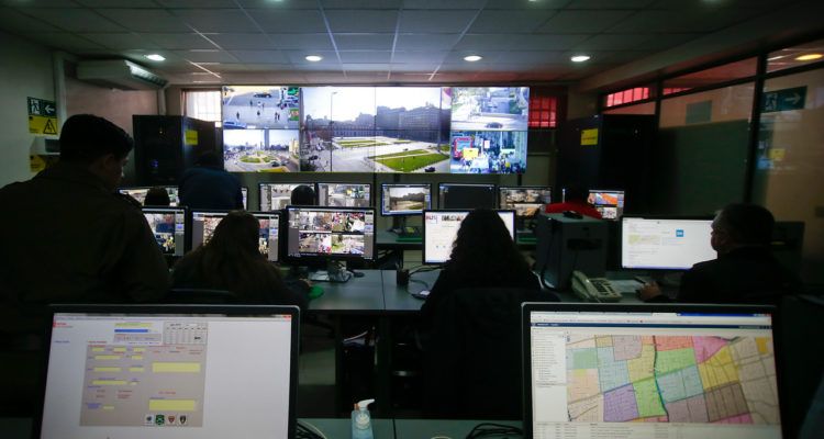 CS revocó fallo y rechaza amparo en contra de Carabineros de Chile por presunta investigación de inteligencia a fotógrafos.